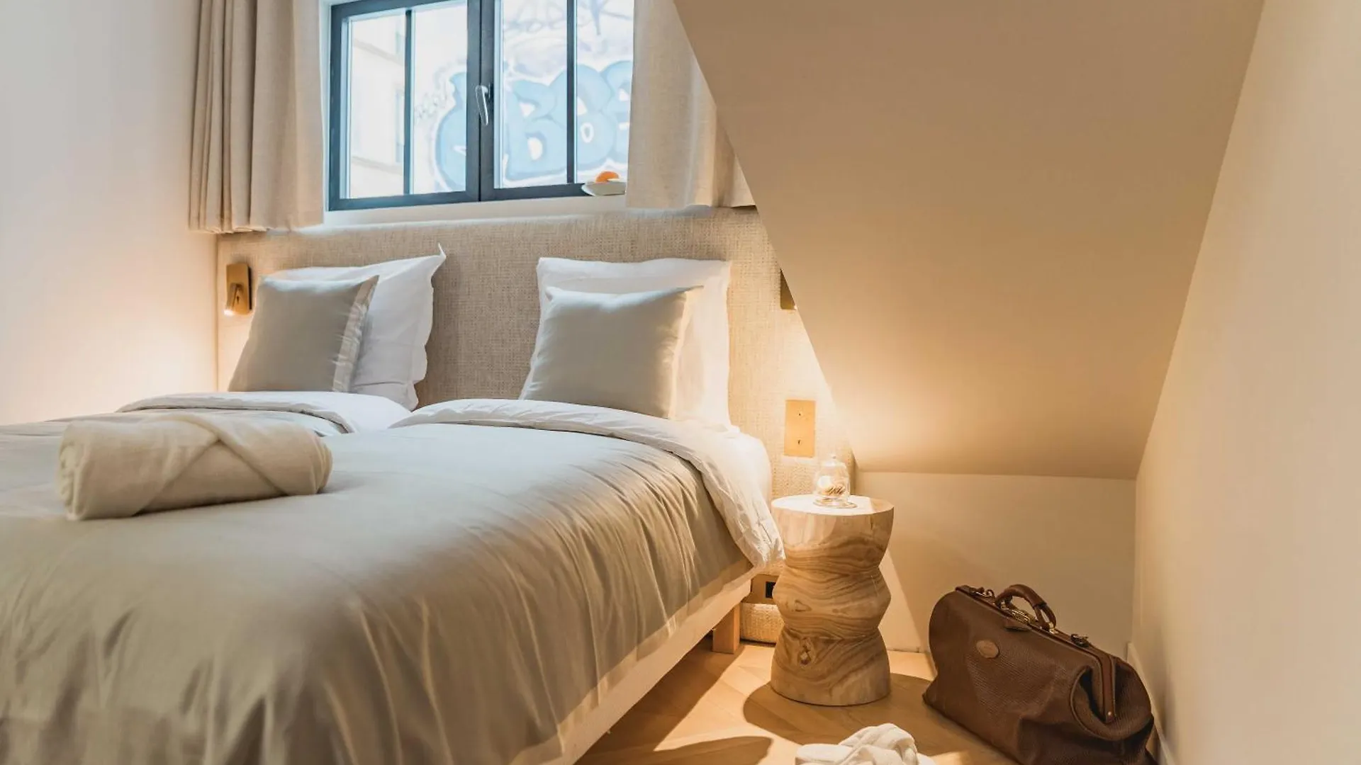 Apartment Spacious Loft With Spa - 4Br-8P - Montmartre Paris France