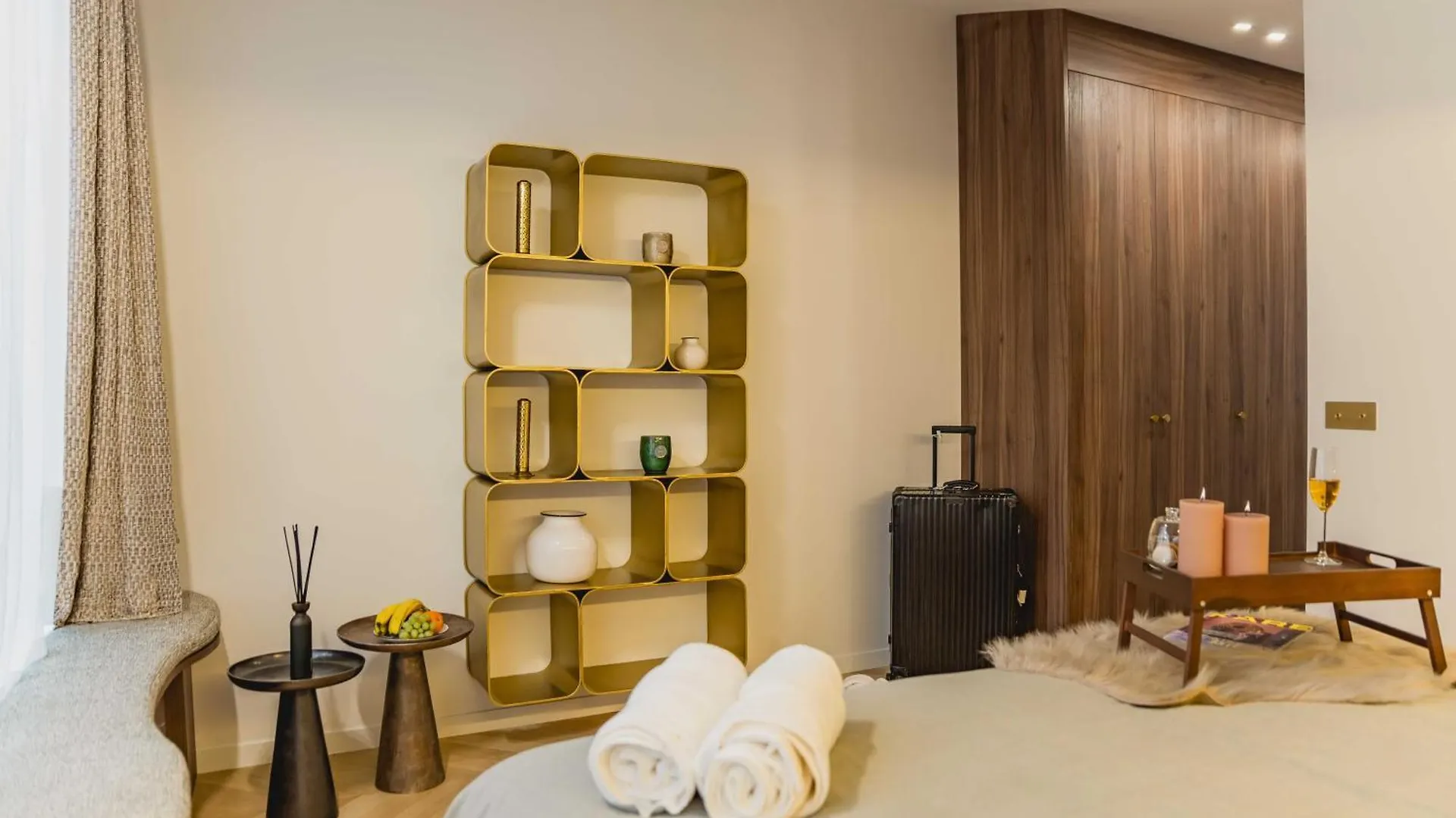 Spacious Loft With Spa - 4Br-8P - Montmartre Paris Apartment